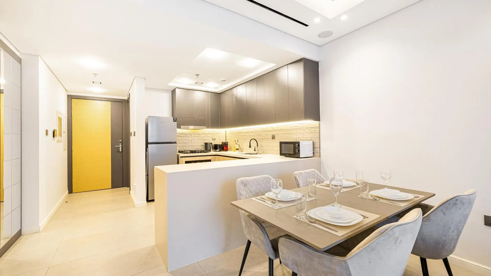 Daniels Stylish 1Br At Jumeirah Garden City Dubai 0*,